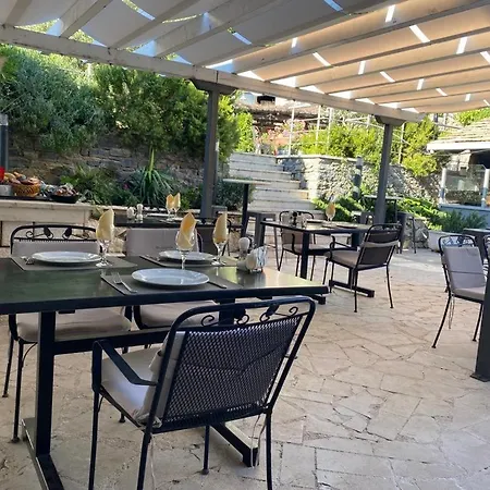 Village Trusa Tugare